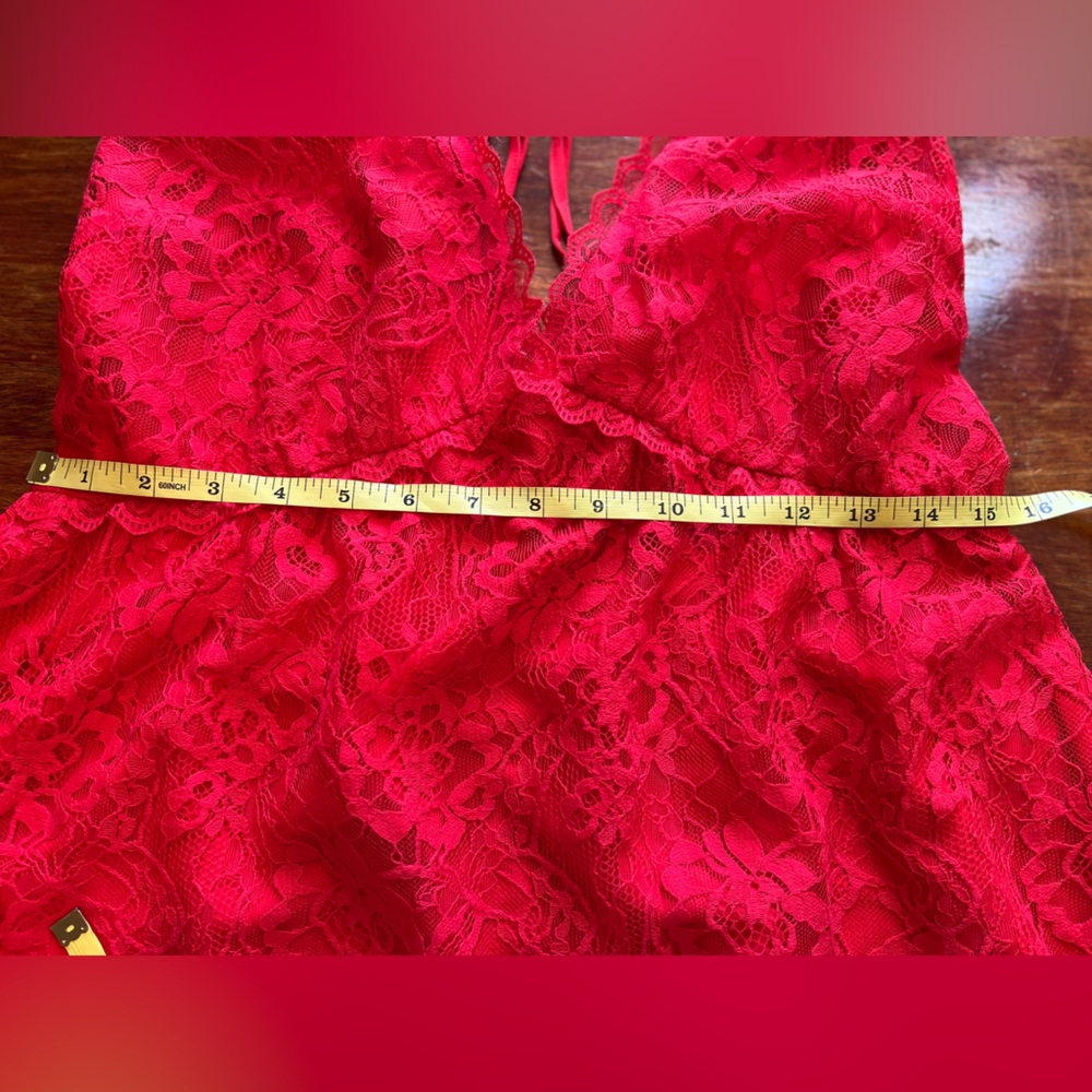 Lovers + Friends Levesque Red Lace Lined Mini Dress Size M Babydoll Feminine - Picture 8 of 10